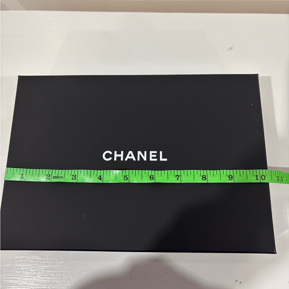 Empty CHANEL Black Gift Box Set - Picture 2 of 7